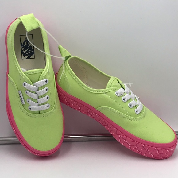 Vans Kids Size 1.5 NEW w/o Tags - Picture 2 of 4